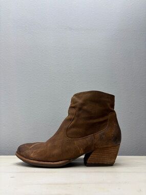 Kork-Ease Brown Leather Sherrill Ankle Boots Size 7